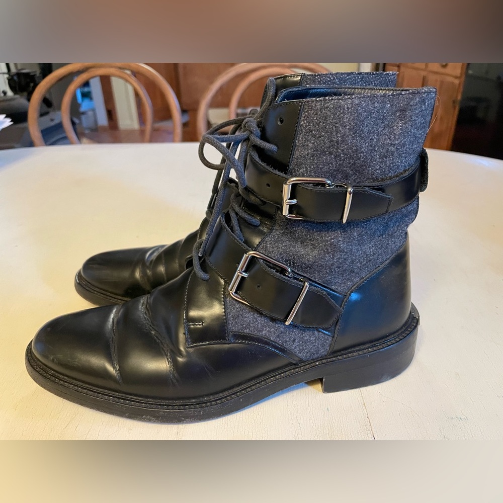 Burberry wool & leather boots